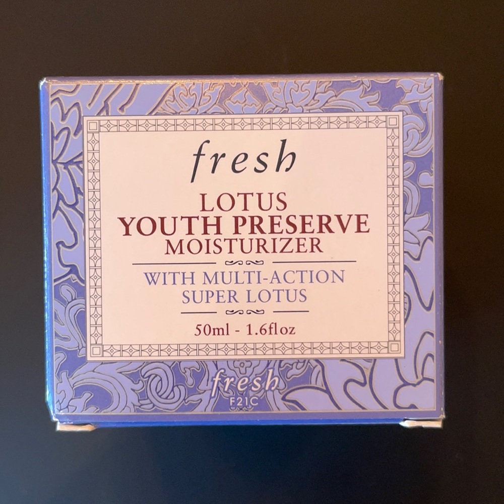 Fresh (brand) Lotus Youth Preserve Moosturizer